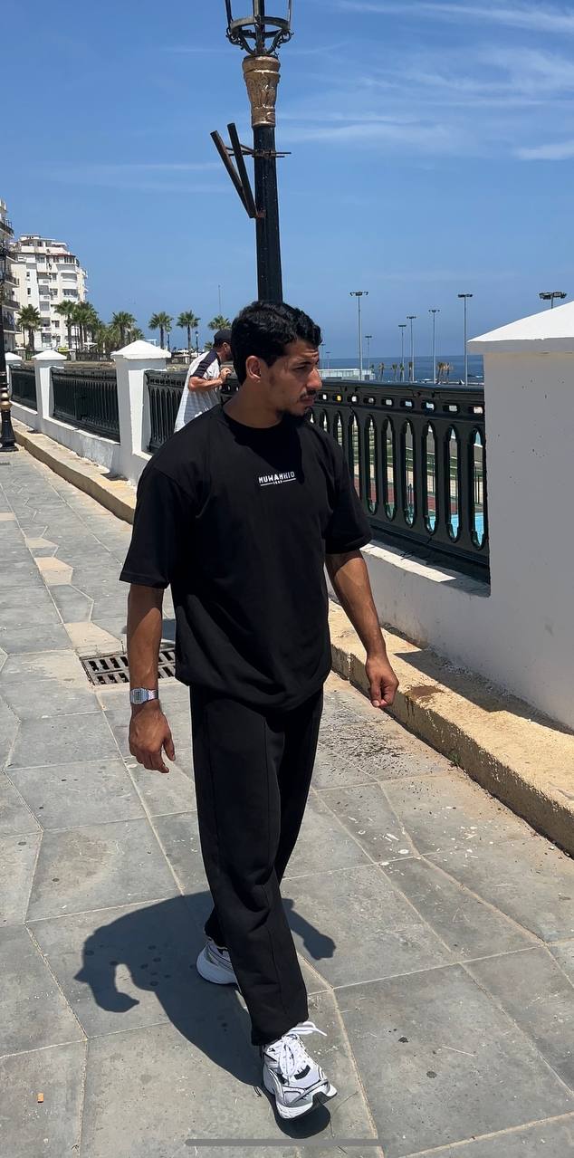 MUUWAHID OVERSIZE T-SHIRT